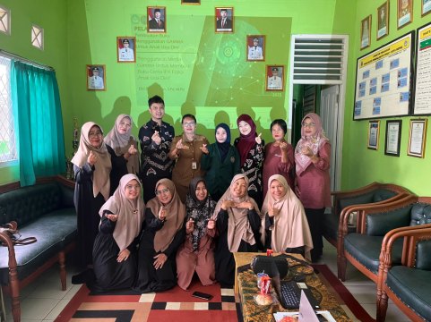 Dosen PIAUD dan Pendidikan Fisika UM Metro Berkolaborasi Gelar Pelatihan Pembuatan Buku IPA Fisika Berbasis AI Gamma